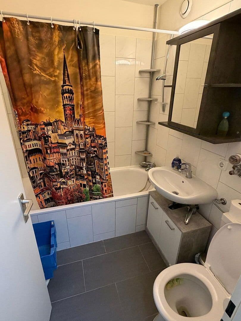 Prenájom bytu 1-izbový 35 m², Lerchenauerstr. 219, München, Bavorsko Prenájom bytu 1-izbový 35 m², Lerchenauerstr. 219, München, Bavorsko