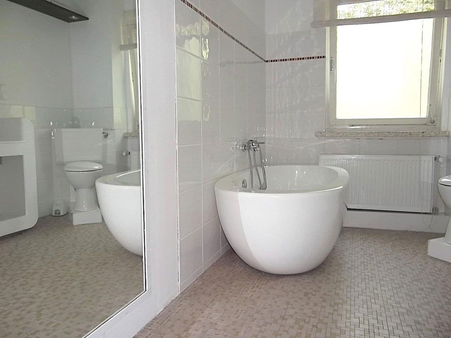 Prenájom bytu 2-izbový 90 m², Schneverdingen, Dolné Sasko Prenájom bytu 2-izbový 90 m², Schneverdingen, Dolné Sasko