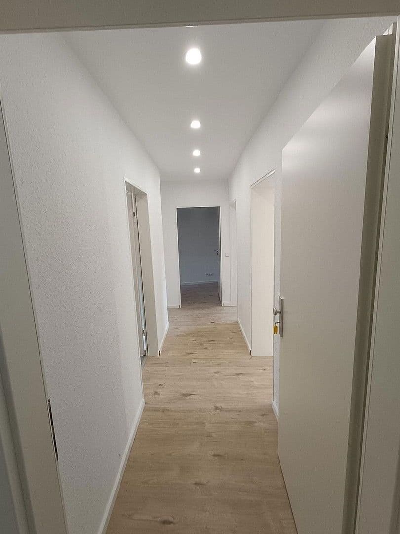 Prenájom bytu 2-izbový 62 m², Kirchstr. 12, Deizisau, Bádensko-Wurttembersko Prenájom bytu 2-izbový 62 m², Kirchstr. 12, Deizisau, Bádensko-Wurttembersko