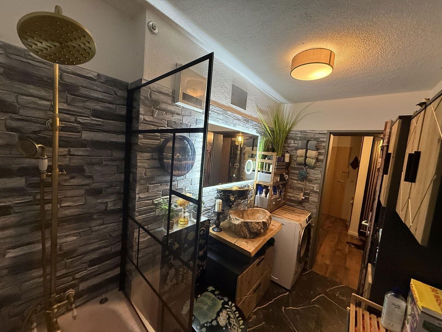 Predaj bytu 2-izbový 58 m², Laufenburg (Baden), Bádensko-Wurttembersko Predaj bytu 2-izbový 58 m², Laufenburg (Baden), Bádensko-Wurttembersko