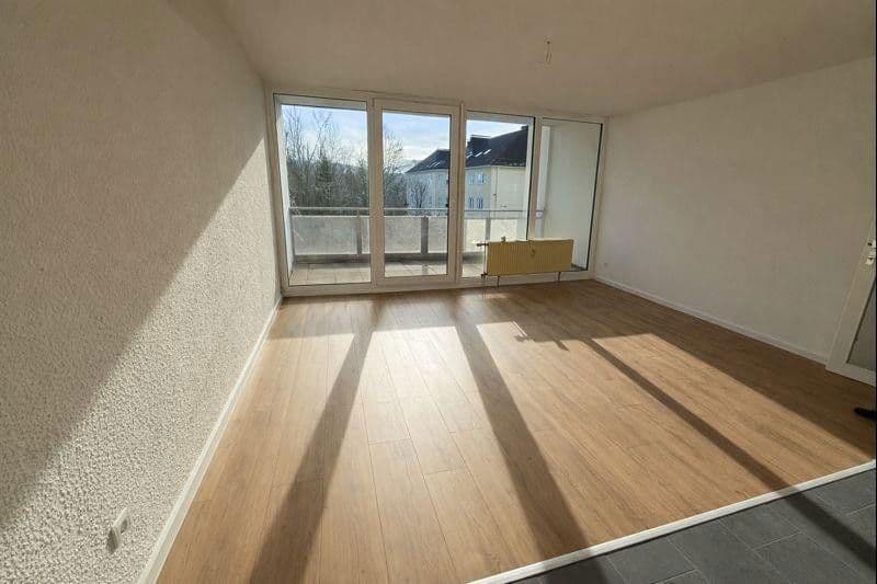 Prenájom bytu 2-izbový 50 m², Langerfelder Straße 115, Wuppertal, Severné Porýnie - Westfálsko Prenájom bytu 2-izbový 50 m², Langerfelder Straße 115, Wuppertal, Severné Porýnie - Westfálsko