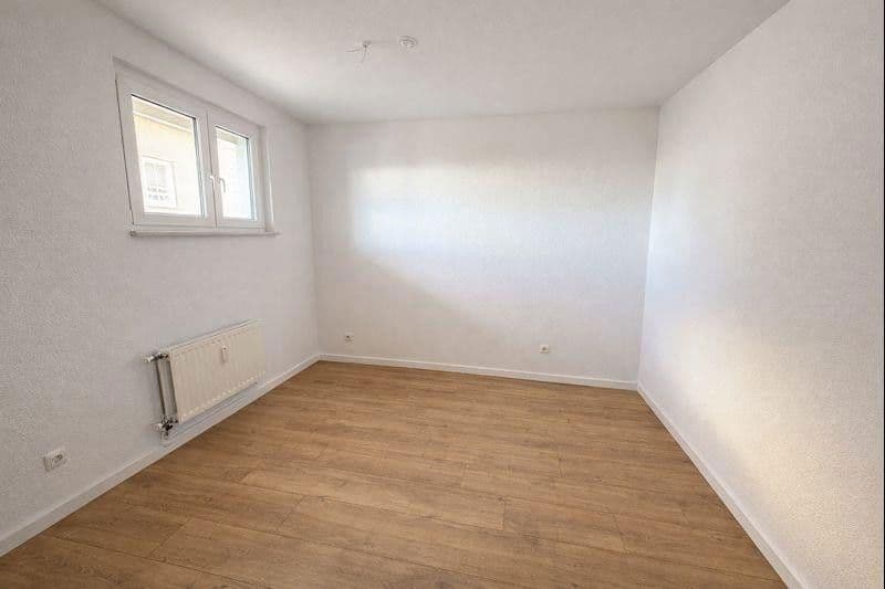 Prenájom bytu 2-izbový 50 m², Langerfelder Straße 115, Wuppertal, Severné Porýnie - Westfálsko Prenájom bytu 2-izbový 50 m², Langerfelder Straße 115, Wuppertal, Severné Porýnie - Westfálsko