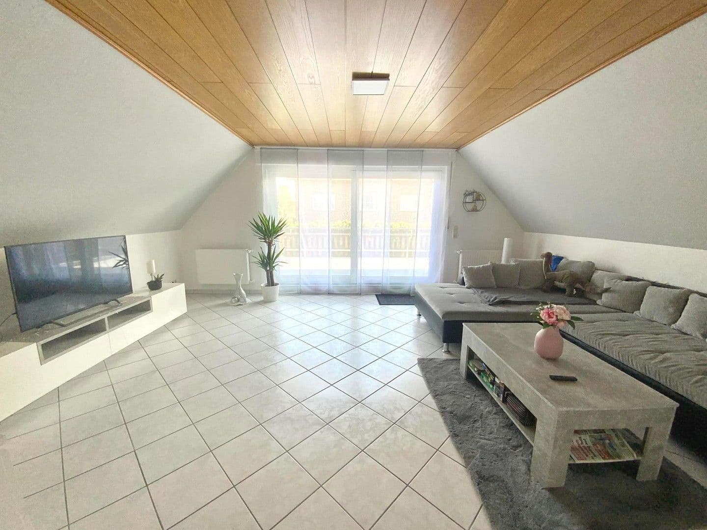 Prenájom bytu 2-izbový 91 m², Römerstraße 43, Selm, Severné Porýnie - Westfálsko Prenájom bytu 2-izbový 91 m², Römerstraße 43, Selm, Severné Porýnie - Westfálsko