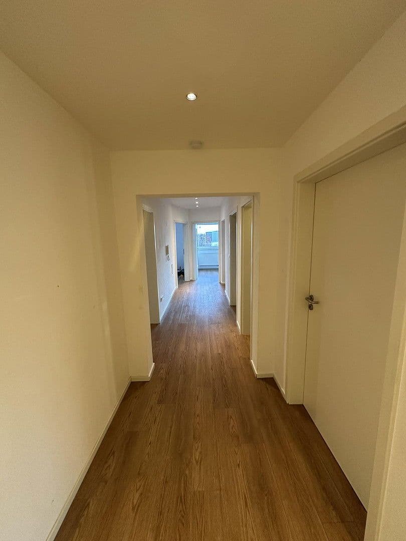 Prenájom bytu 4-izbový 142 m², Maria-Hilf-Straße 20, Berching, Bavorsko Prenájom bytu 4-izbový 142 m², Maria-Hilf-Straße 20, Berching, Bavorsko