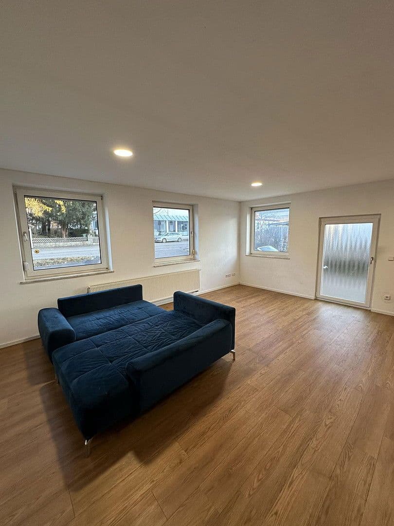 Prenájom bytu 4-izbový 142 m², Maria-Hilf-Straße 20, Berching, Bavorsko Prenájom bytu 4-izbový 142 m², Maria-Hilf-Straße 20, Berching, Bavorsko