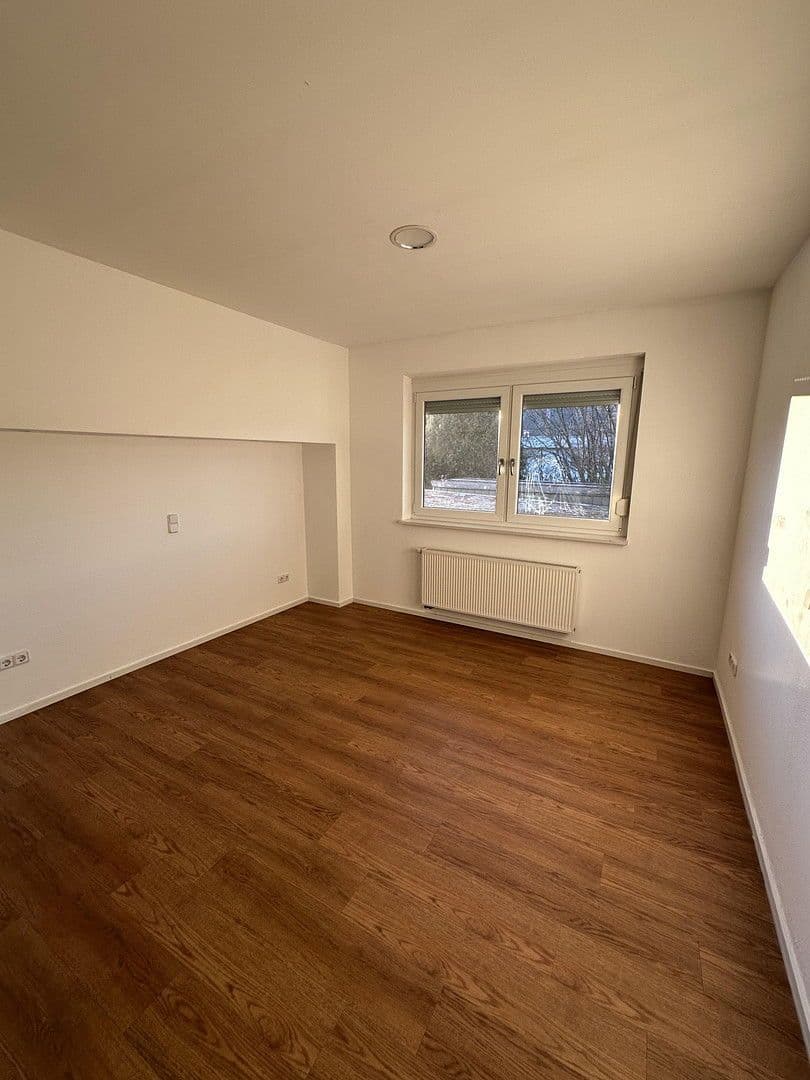 Prenájom bytu 4-izbový 142 m², Maria-Hilf-Straße 20, Berching, Bavorsko Prenájom bytu 4-izbový 142 m², Maria-Hilf-Straße 20, Berching, Bavorsko