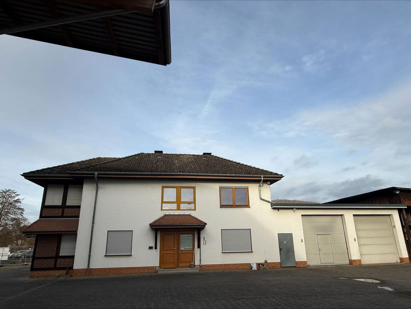 Predaj nebytového priestoru 10.000 m², Am Kies 26, Rotenburg an der Fulda, Hesensko Predaj nebytového priestoru 10.000 m², Am Kies 26, Rotenburg an der Fulda, Hesensko