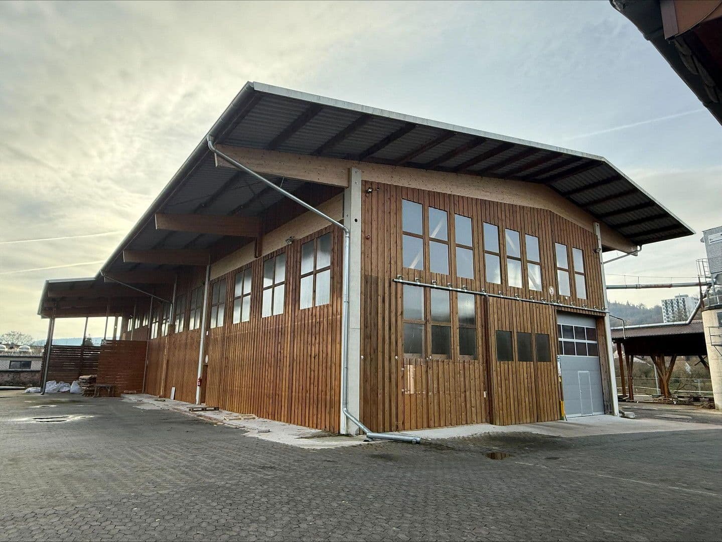 Predaj nebytového priestoru 10.000 m², Am Kies 26, Rotenburg an der Fulda, Hesensko Predaj nebytového priestoru 10.000 m², Am Kies 26, Rotenburg an der Fulda, Hesensko