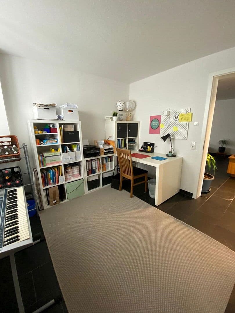 Prenájom bytu 3-izbový 86 m², Nufringen, Bádensko-Wurttembersko Prenájom bytu 3-izbový 86 m², Nufringen, Bádensko-Wurttembersko