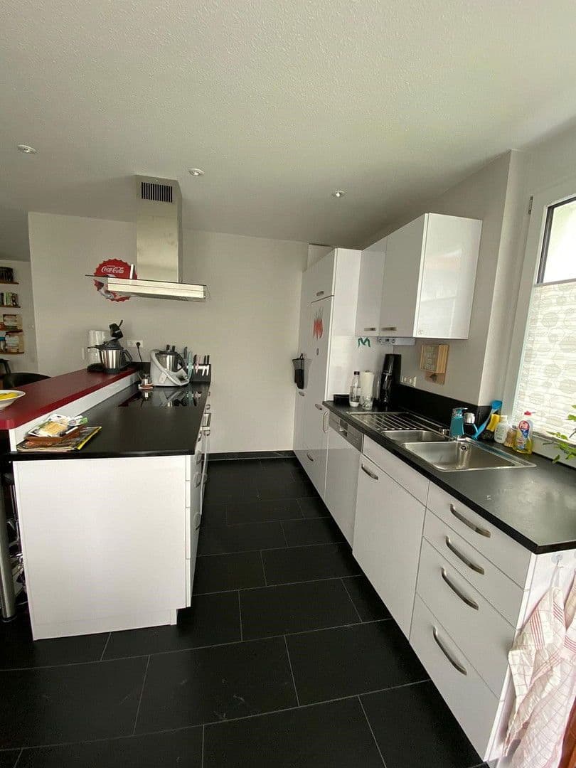 Prenájom bytu 3-izbový 86 m², Nufringen, Bádensko-Wurttembersko Prenájom bytu 3-izbový 86 m², Nufringen, Bádensko-Wurttembersko