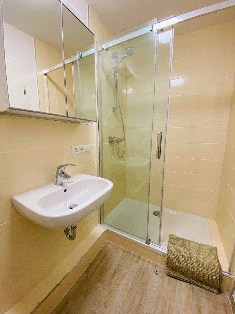 Prenájom bytu 2-izbový 63 m², Garstedter Weg 206, Hamburg, Hamburg Prenájom bytu 2-izbový 63 m², Garstedter Weg 206, Hamburg, Hamburg