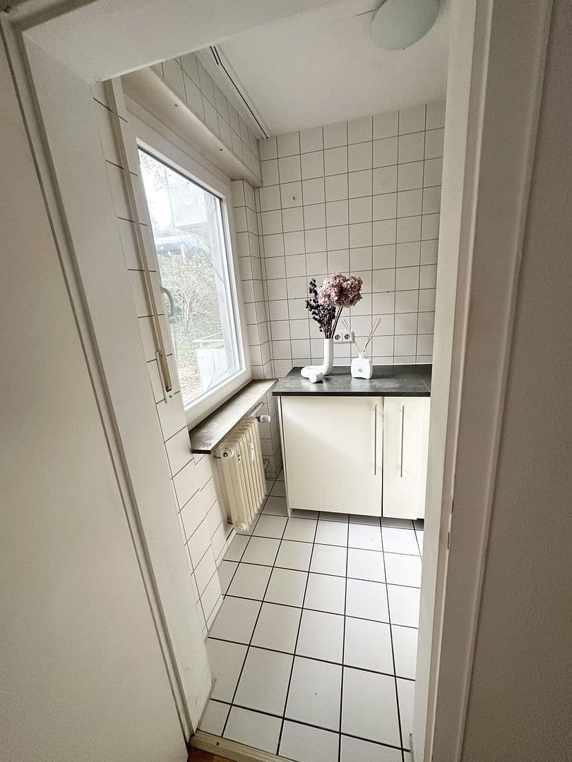 Prenájom bytu 1-izbový 30 m², Stuttgart, Bádensko-Wurttembersko Prenájom bytu 1-izbový 30 m², Stuttgart, Bádensko-Wurttembersko