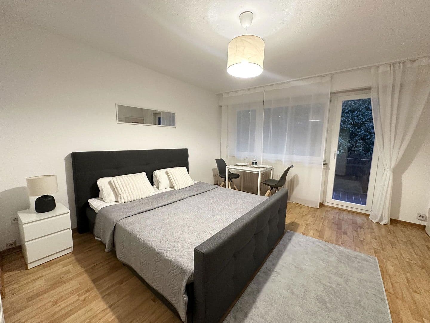 Prenájom bytu 1-izbový 30 m², Stuttgart, Bádensko-Wurttembersko Prenájom bytu 1-izbový 30 m², Stuttgart, Bádensko-Wurttembersko