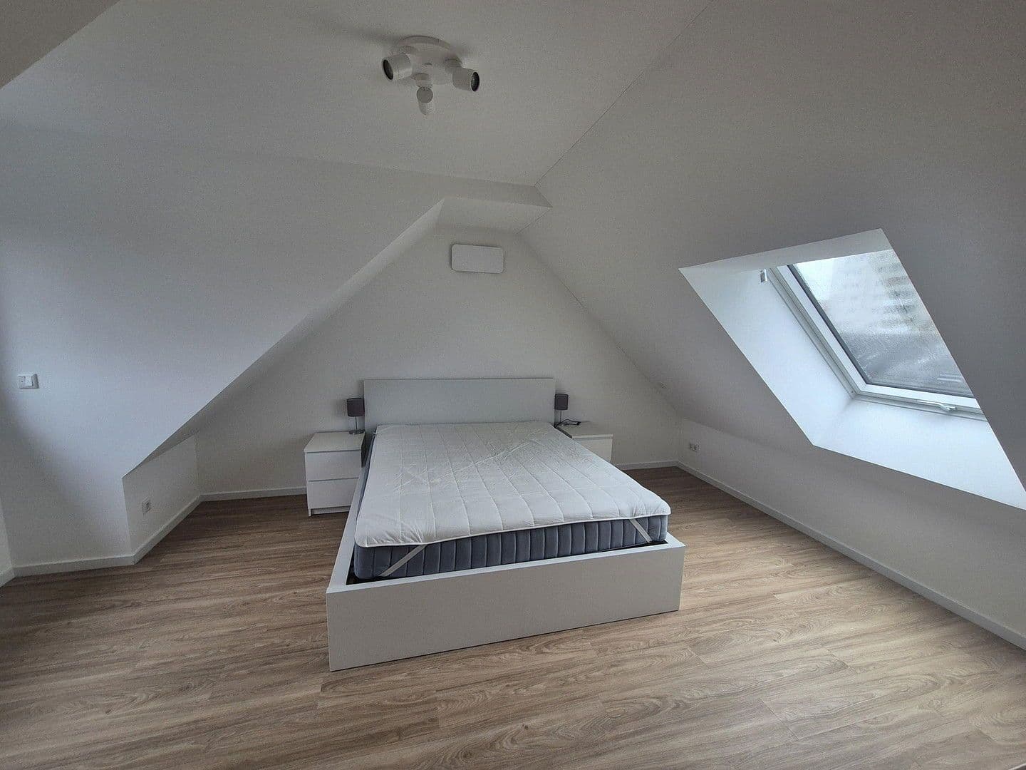 Prenájom bytu 2-izbový 72 m², Burgallee 36, Hanau, Hesensko Prenájom bytu 2-izbový 72 m², Burgallee 36, Hanau, Hesensko