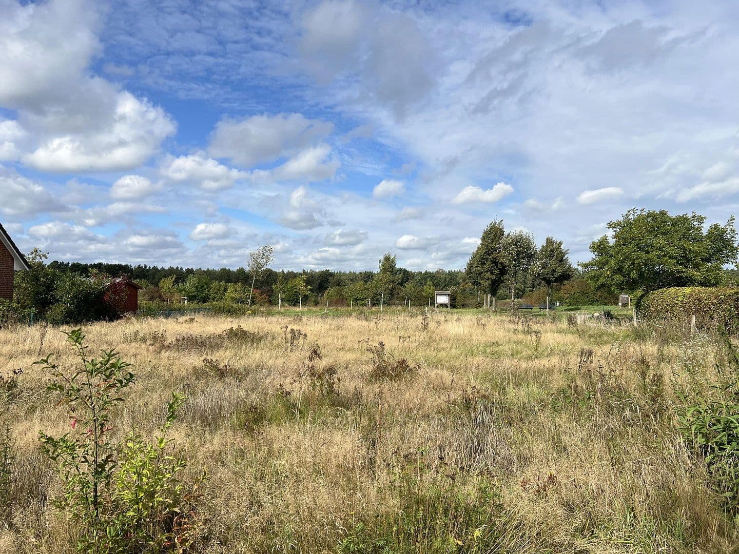 Predaj pozemku 785 m², Reinbek, Šlezvicko-Holštajnsko Predaj pozemku 785 m², Reinbek, Šlezvicko-Holštajnsko