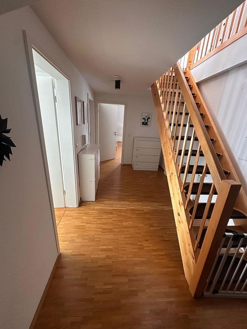 Prenájom bytu 3-izbový 105 m², Freudenstadt, Bádensko-Wurttembersko Prenájom bytu 3-izbový 105 m², Freudenstadt, Bádensko-Wurttembersko