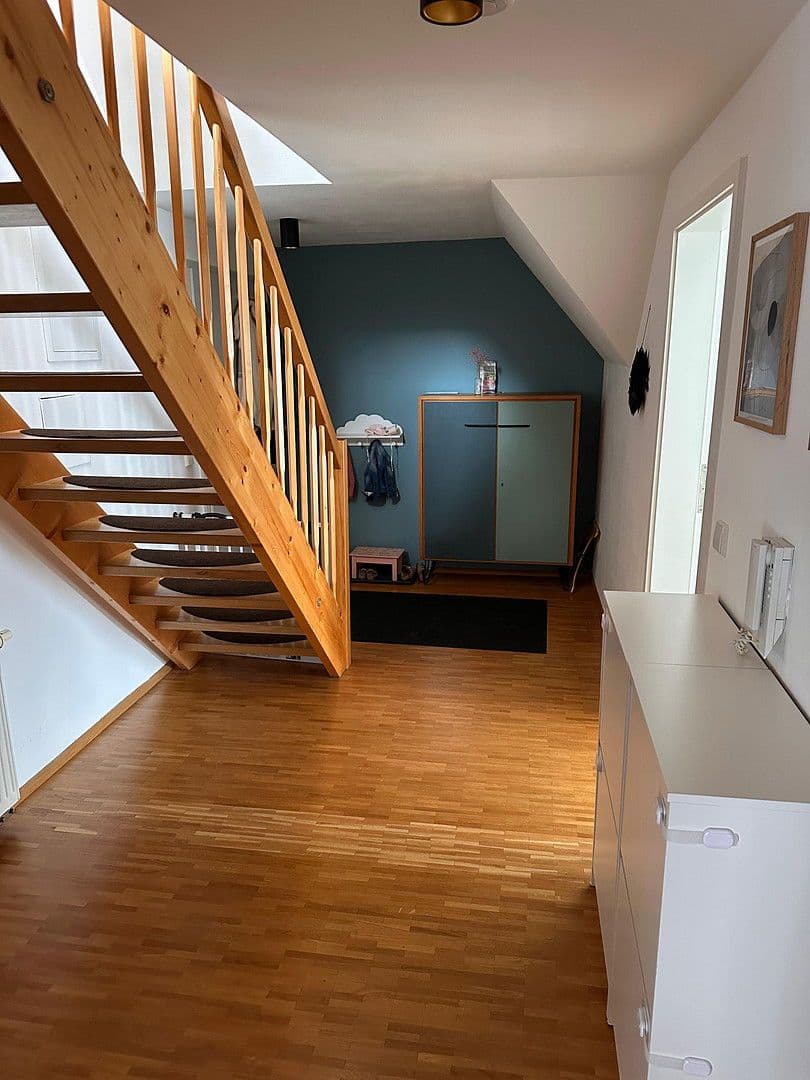 Prenájom bytu 3-izbový 105 m², Freudenstadt, Bádensko-Wurttembersko Prenájom bytu 3-izbový 105 m², Freudenstadt, Bádensko-Wurttembersko