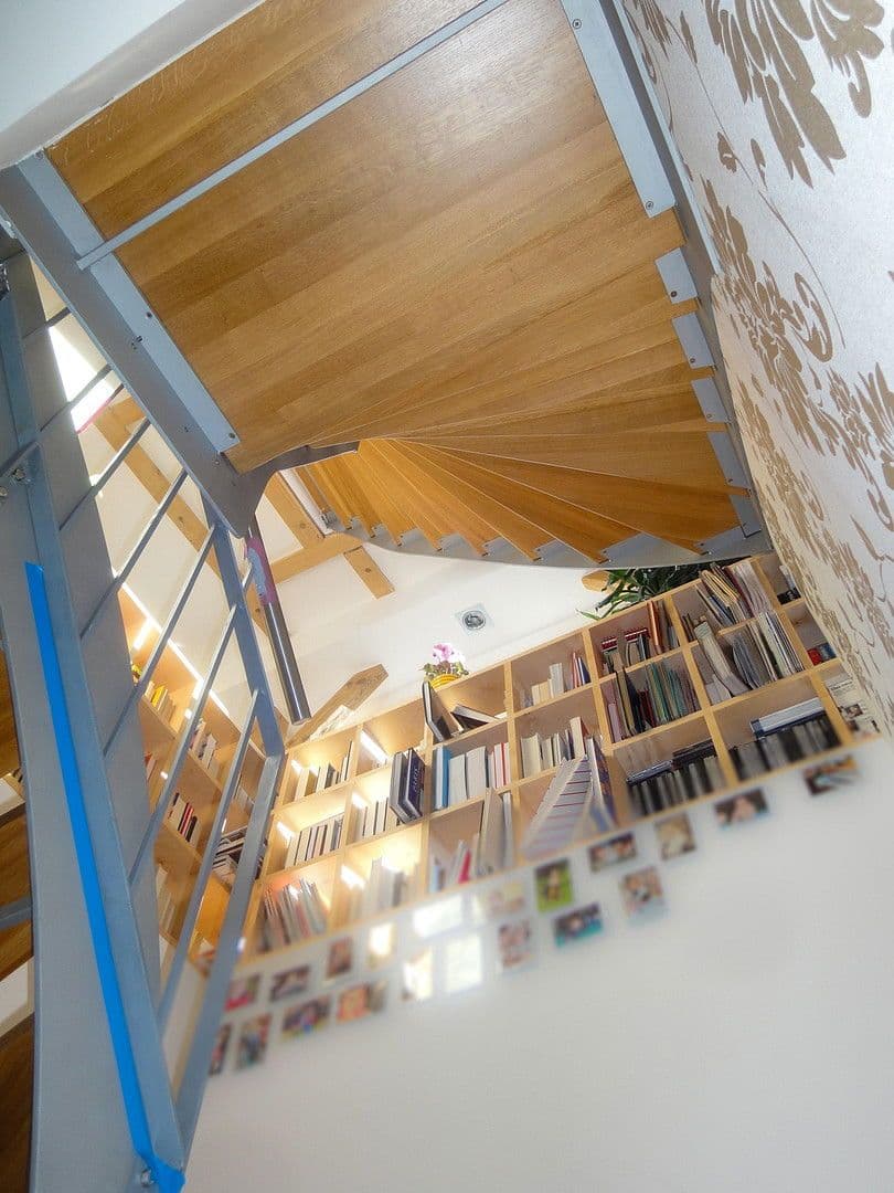 Predaj bytu 4-izbový 150 m², Berlin, Berlín Predaj bytu 4-izbový 150 m², Berlin, Berlín