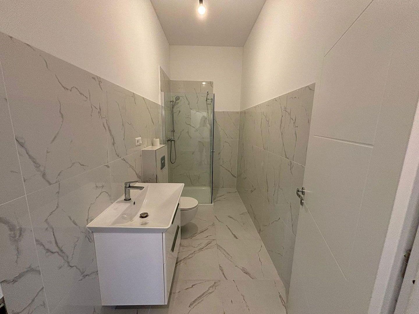 Prenájom bytu 3-izbový 73 m², Reckahner Dorfstr. 12, Kloster Lehnin, Brandenbursko Prenájom bytu 3-izbový 73 m², Reckahner Dorfstr. 12, Kloster Lehnin, Brandenbursko