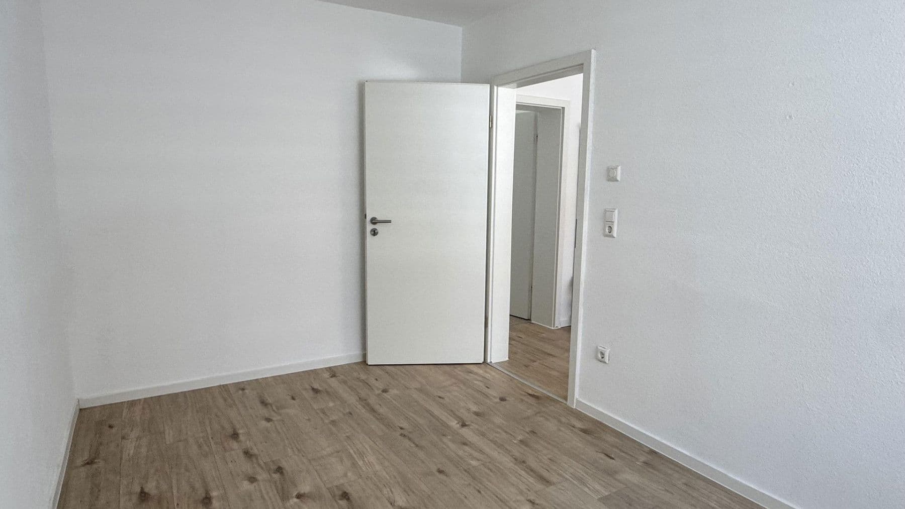 Prenájom bytu 3-izbový 60 m², Sperberstr. 26, Villingen-Schwenningen, Bádensko-Wurttembersko Prenájom bytu 3-izbový 60 m², Sperberstr. 26, Villingen-Schwenningen, Bádensko-Wurttembersko
