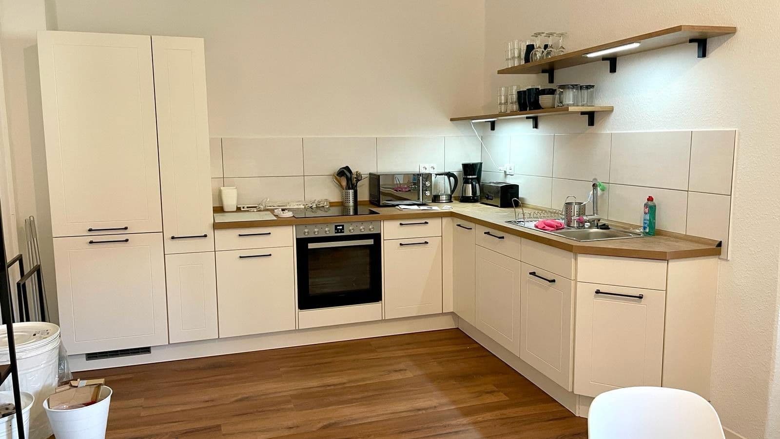 Prenájom bytu 5-izbový 155 m², Merseburger Str. 406, Halle/Saale, Sasko-Anhaltsko Prenájom bytu 5-izbový 155 m², Merseburger Str. 406, Halle/Saale, Sasko-Anhaltsko