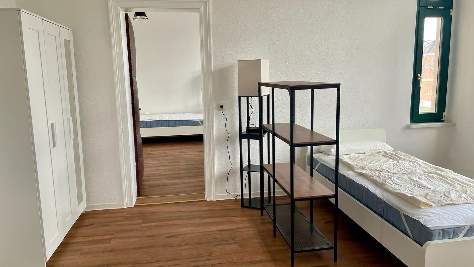 Prenájom bytu 5-izbový 155 m², Merseburger Str. 406, Halle/Saale, Sasko-Anhaltsko Prenájom bytu 5-izbový 155 m², Merseburger Str. 406, Halle/Saale, Sasko-Anhaltsko