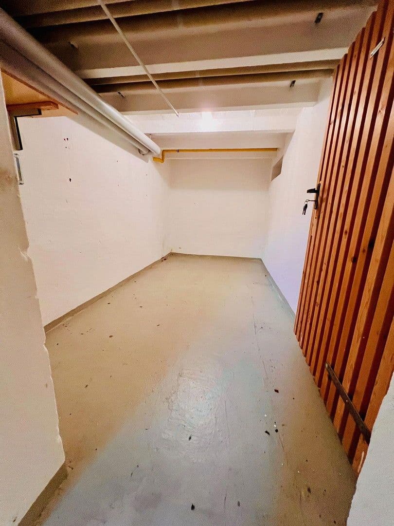 Prenájom bytu 3-izbový 84 m², Meinhardswindener Str. 35, Ansbach, Bavorsko Prenájom bytu 3-izbový 84 m², Meinhardswindener Str. 35, Ansbach, Bavorsko