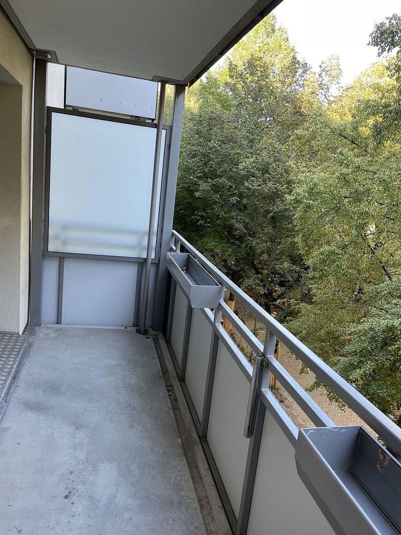 Prenájom bytu 2-izbový 54 m², Rauenthaler Straße 11A, Wiesbaden, Hesensko Prenájom bytu 2-izbový 54 m², Rauenthaler Straße 11A, Wiesbaden, Hesensko