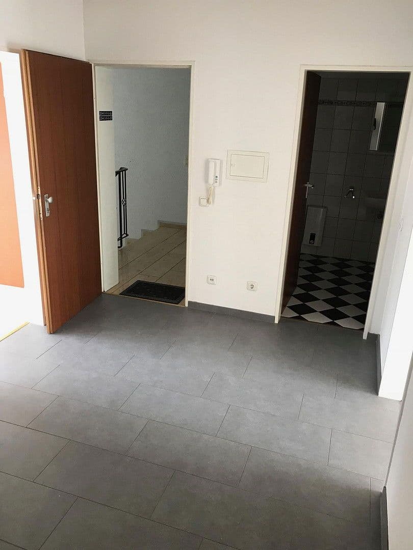 Prenájom bytu 2-izbový 62 m², Feldstr. 10, Kreuzau, Severné Porýnie - Westfálsko Prenájom bytu 2-izbový 62 m², Feldstr. 10, Kreuzau, Severné Porýnie - Westfálsko