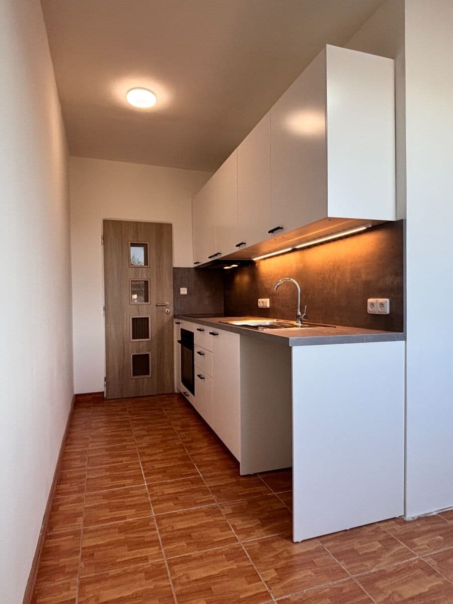 Prenájom bytu 1-izbový 46 m², Liškova, Litoměřice, Ústecký kraj Prenájom bytu 1-izbový 46 m², Liškova, Litoměřice, Ústecký kraj