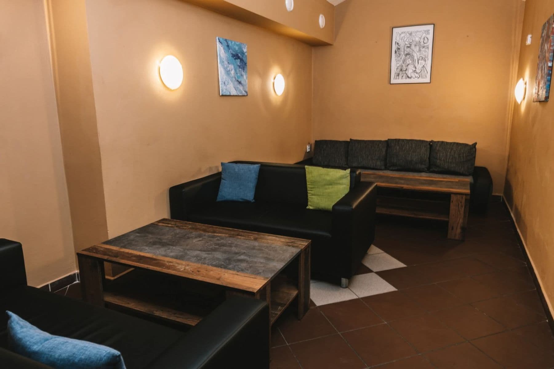 Prenájom nebytového priestoru 75 m², 9. května, Tábor, Jihočeský kraj Prenájom nebytového priestoru 75 m², 9. května, Tábor, Jihočeský kraj