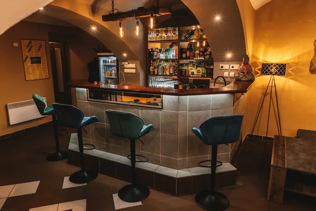 Prenájom nebytového priestoru 75 m², 9. května, Tábor, Jihočeský kraj Prenájom nebytového priestoru 75 m², 9. května, Tábor, Jihočeský kraj