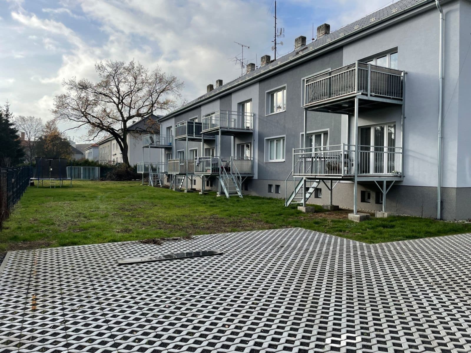 Prenájom bytu 3-izbový 60 m², SNP, Chomutov, Ústecký kraj Prenájom bytu 3-izbový 60 m², SNP, Chomutov, Ústecký kraj