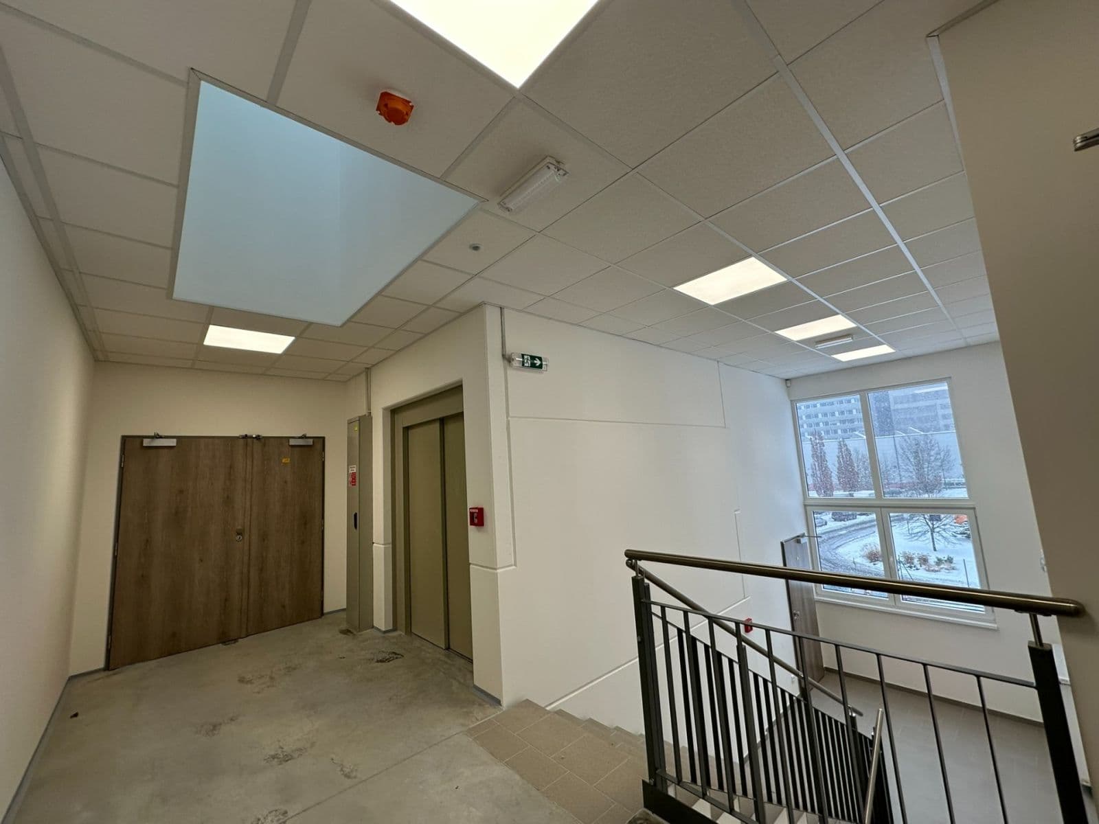 Prenájom nebytového priestoru 2.400 m², K Pérovně, Praha, Praha Prenájom nebytového priestoru 2.400 m², K Pérovně, Praha, Praha