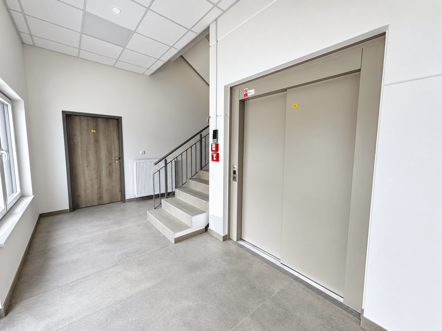 Prenájom nebytového priestoru 580 m², K Pérovně, Praha, Praha Prenájom nebytového priestoru 580 m², K Pérovně, Praha, Praha