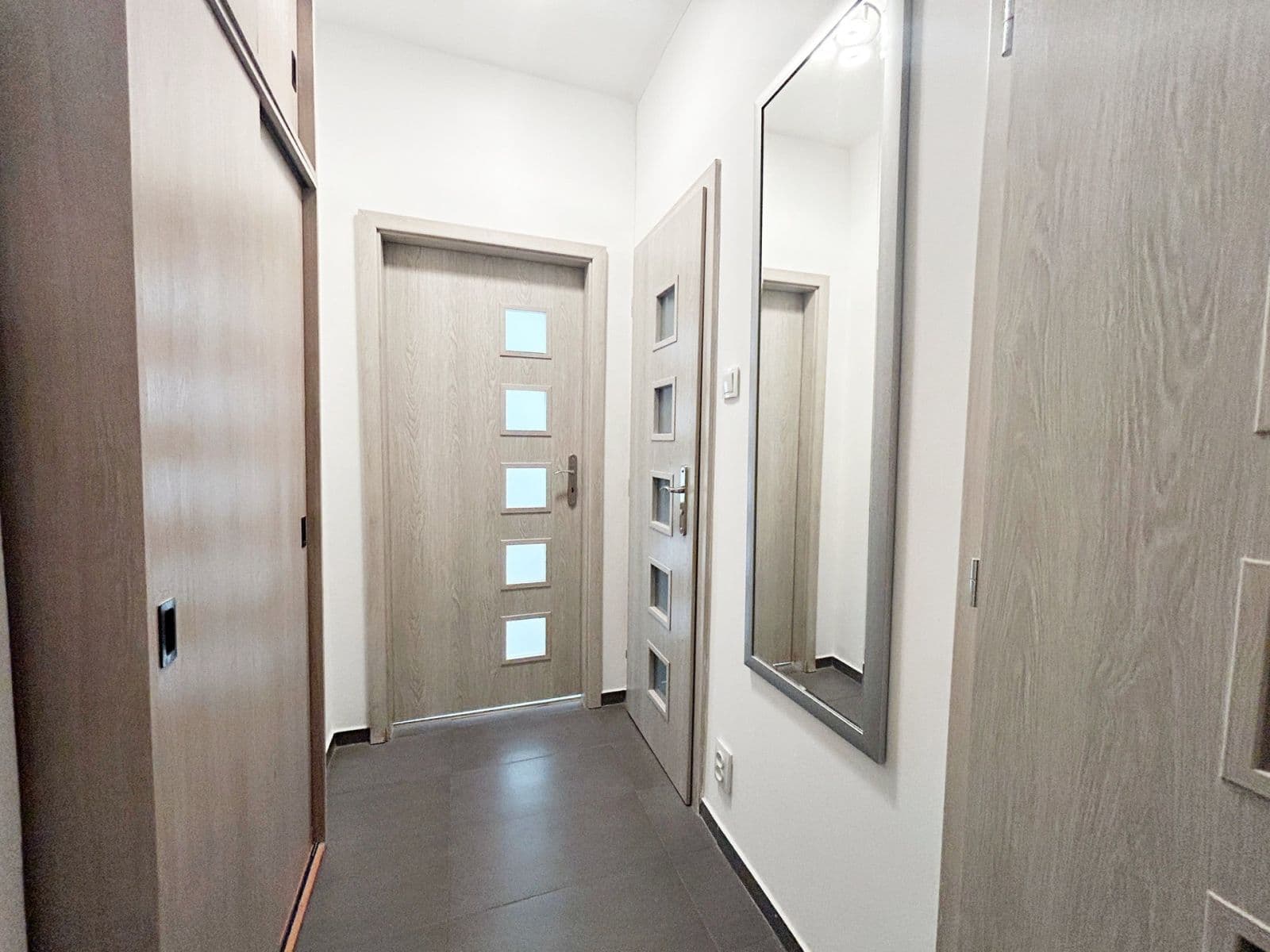 Prenájom bytu 2-izbový 48 m², Spojovací, Praha, Praha Prenájom bytu 2-izbový 48 m², Spojovací, Praha, Praha