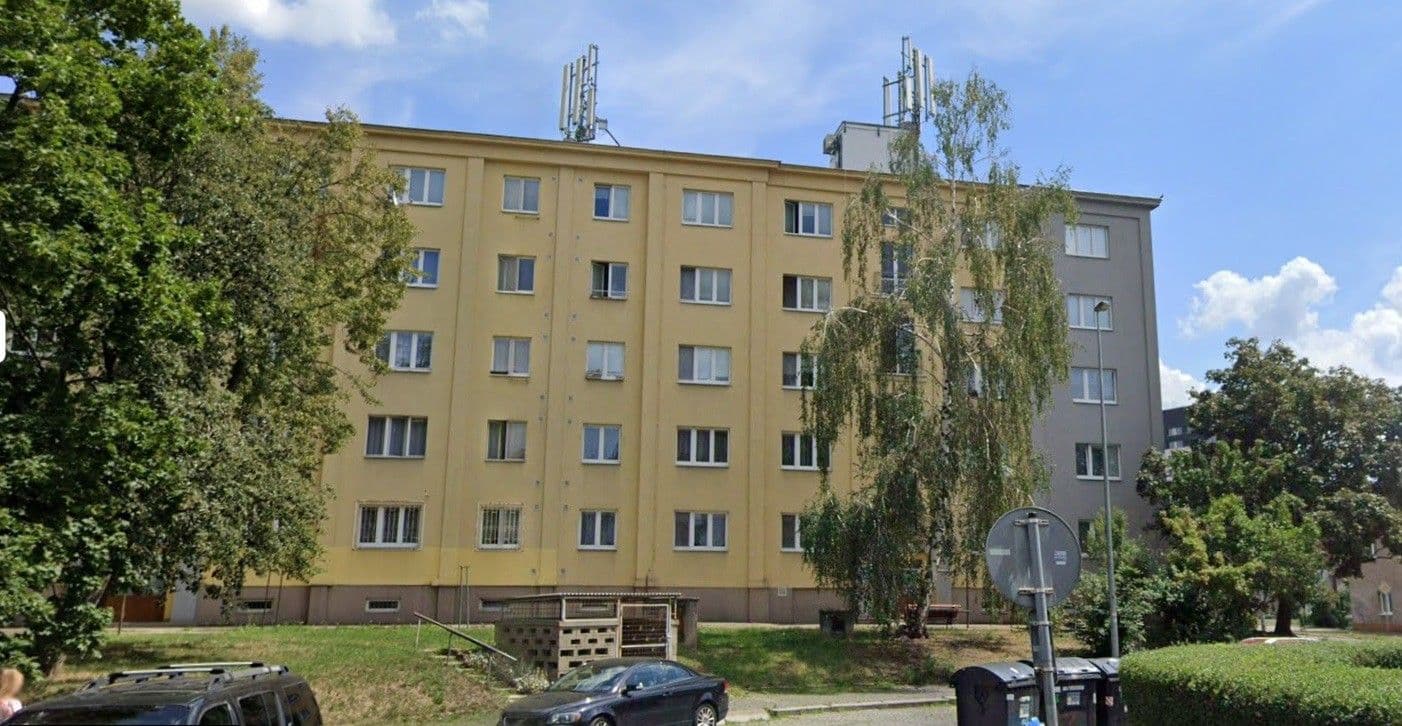 Prenájom bytu 2-izbový 65 m², Štěchovická, Praha, Praha Prenájom bytu 2-izbový 65 m², Štěchovická, Praha, Praha