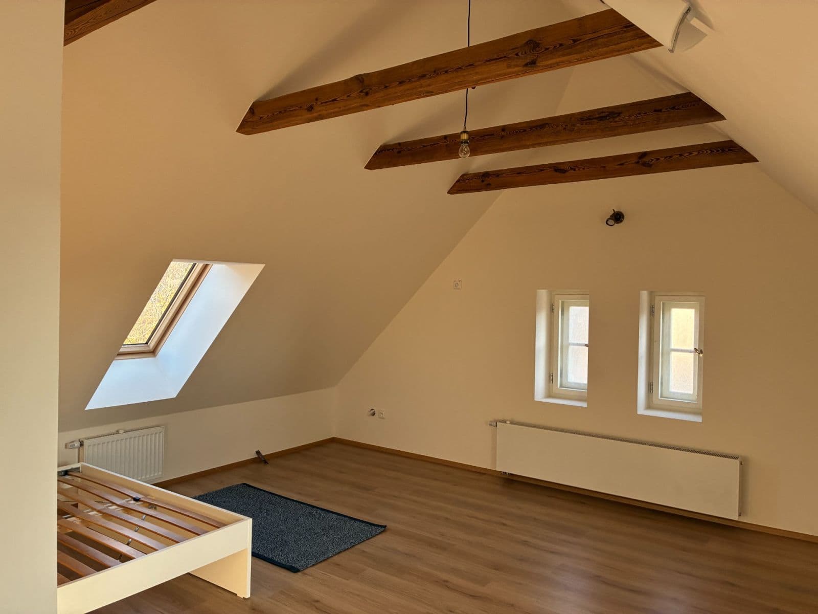 Prenájom bytu 1-izbový 42 m², Za Mlýnem, Hostivice, Středočeský kraj Prenájom bytu 1-izbový 42 m², Za Mlýnem, Hostivice, Středočeský kraj