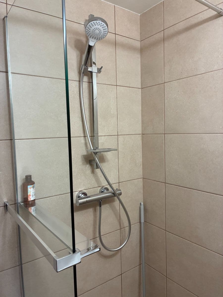 Prenájom bytu 1-izbový 42 m², Za Mlýnem, Hostivice, Středočeský kraj Prenájom bytu 1-izbový 42 m², Za Mlýnem, Hostivice, Středočeský kraj