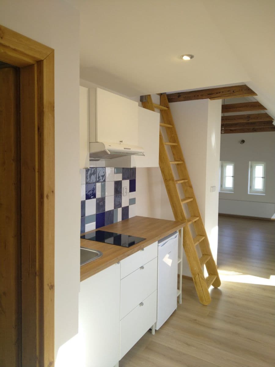 Prenájom bytu 1-izbový 42 m², Za Mlýnem, Hostivice, Středočeský kraj Prenájom bytu 1-izbový 42 m², Za Mlýnem, Hostivice, Středočeský kraj