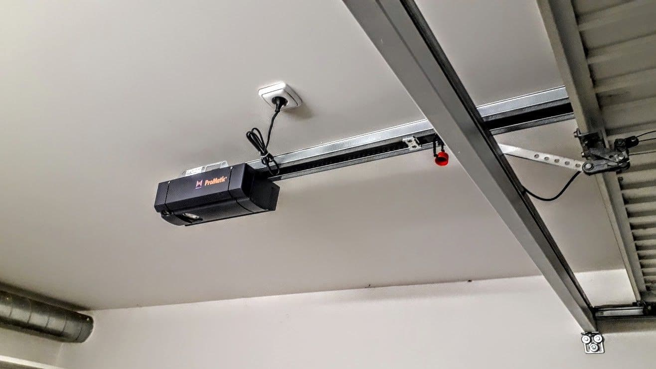 Prenájom garáže 17 m², Křepelčí, Brno, Jihomoravský kraj Prenájom garáže 17 m², Křepelčí, Brno, Jihomoravský kraj