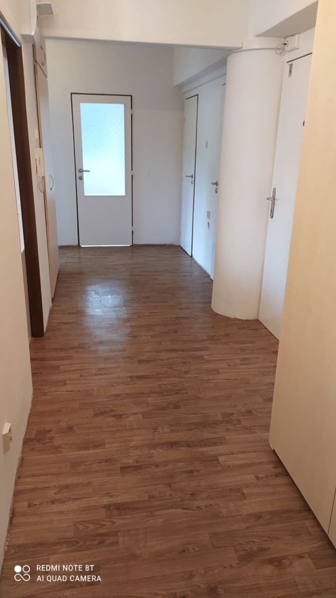 Prenájom bytu 3-izbový 74 m², Krkonošská, Desná, Liberecký kraj Prenájom bytu 3-izbový 74 m², Krkonošská, Desná, Liberecký kraj