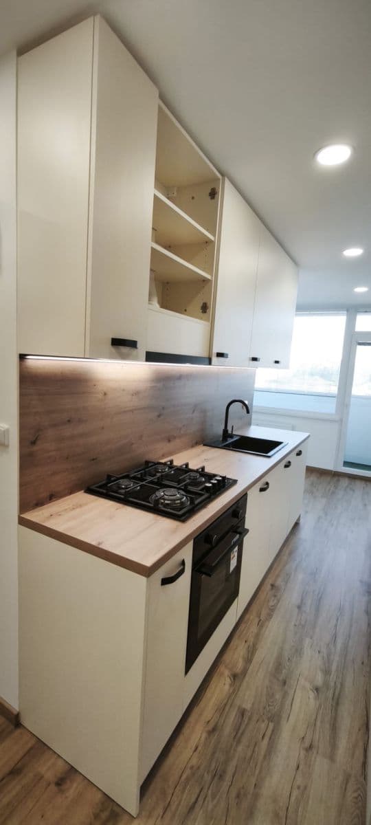 Prenájom bytu 3-izbový 75 m², Hoření, Ústí nad Labem, Ústecký kraj Prenájom bytu 3-izbový 75 m², Hoření, Ústí nad Labem, Ústecký kraj