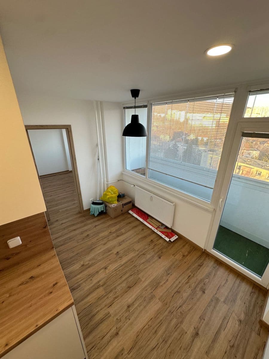 Prenájom bytu 3-izbový 75 m², Hoření, Ústí nad Labem, Ústecký kraj Prenájom bytu 3-izbový 75 m², Hoření, Ústí nad Labem, Ústecký kraj