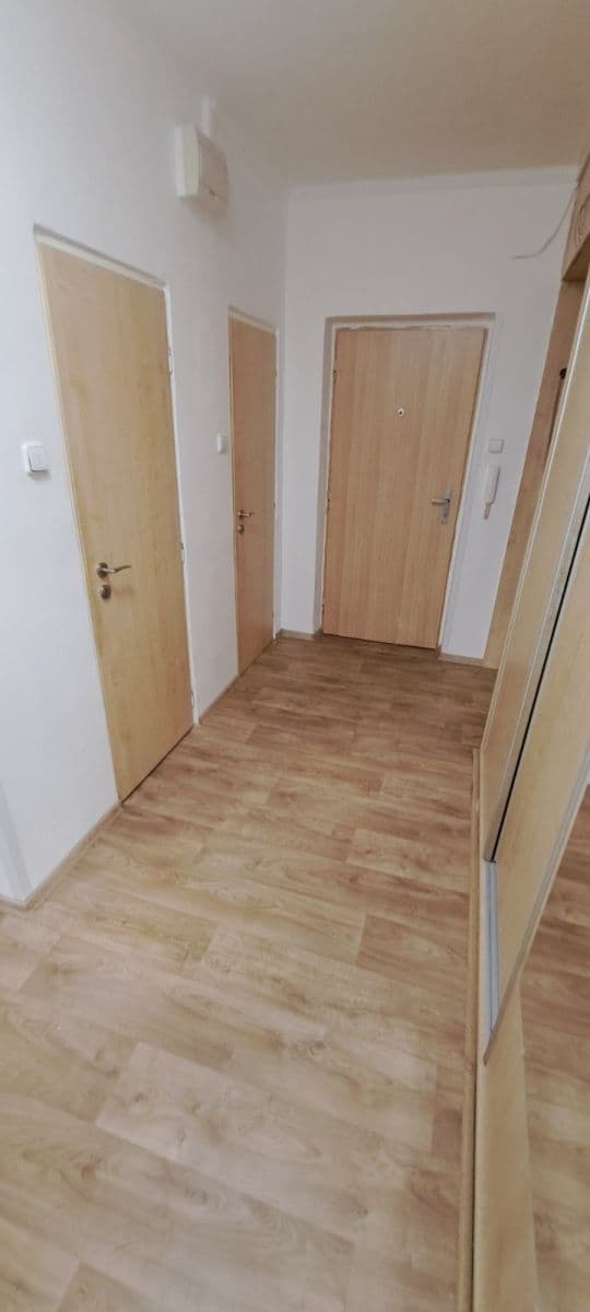 Prenájom bytu 2-izbový 54 m², Ciolkovského, Karviná, Moravskoslezský kraj Prenájom bytu 2-izbový 54 m², Ciolkovského, Karviná, Moravskoslezský kraj