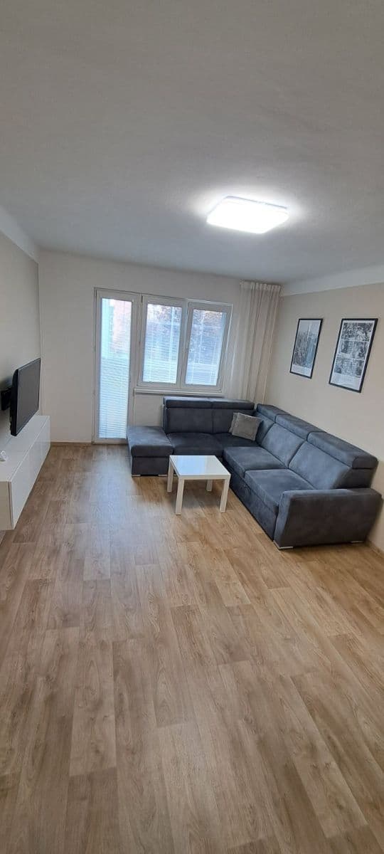 Prenájom bytu 2-izbový 54 m², Ciolkovského, Karviná, Moravskoslezský kraj Prenájom bytu 2-izbový 54 m², Ciolkovského, Karviná, Moravskoslezský kraj