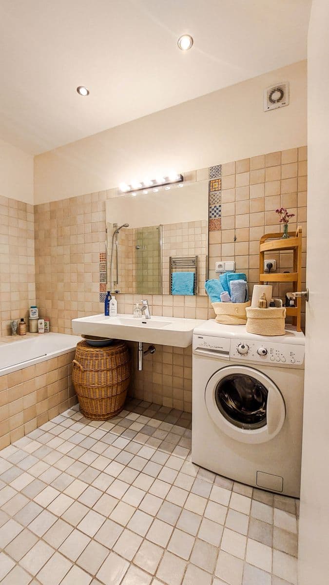 Prenájom bytu 71 m², Janovského, Praha, Praha Prenájom bytu 71 m², Janovského, Praha, Praha