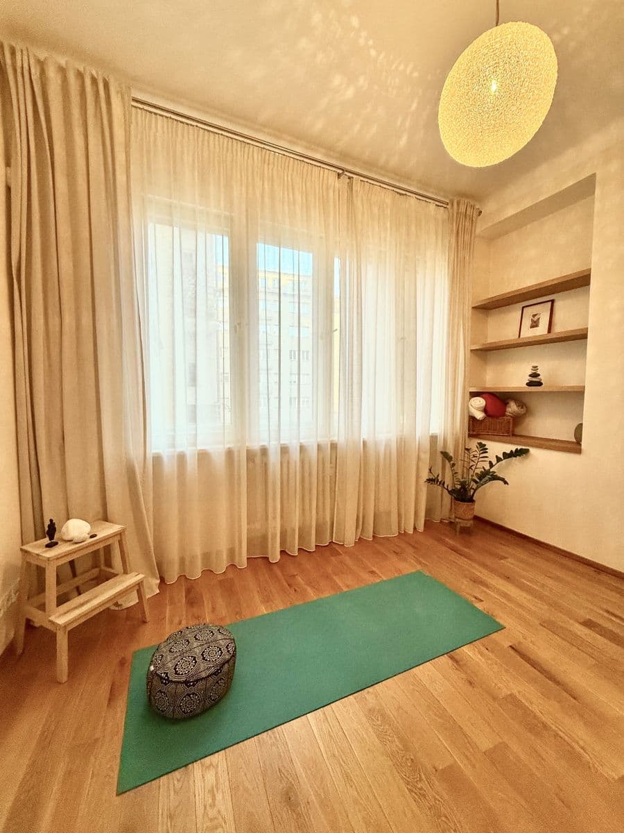 Prenájom bytu 80 m², Janovského, Praha, Praha Prenájom bytu 80 m², Janovského, Praha, Praha