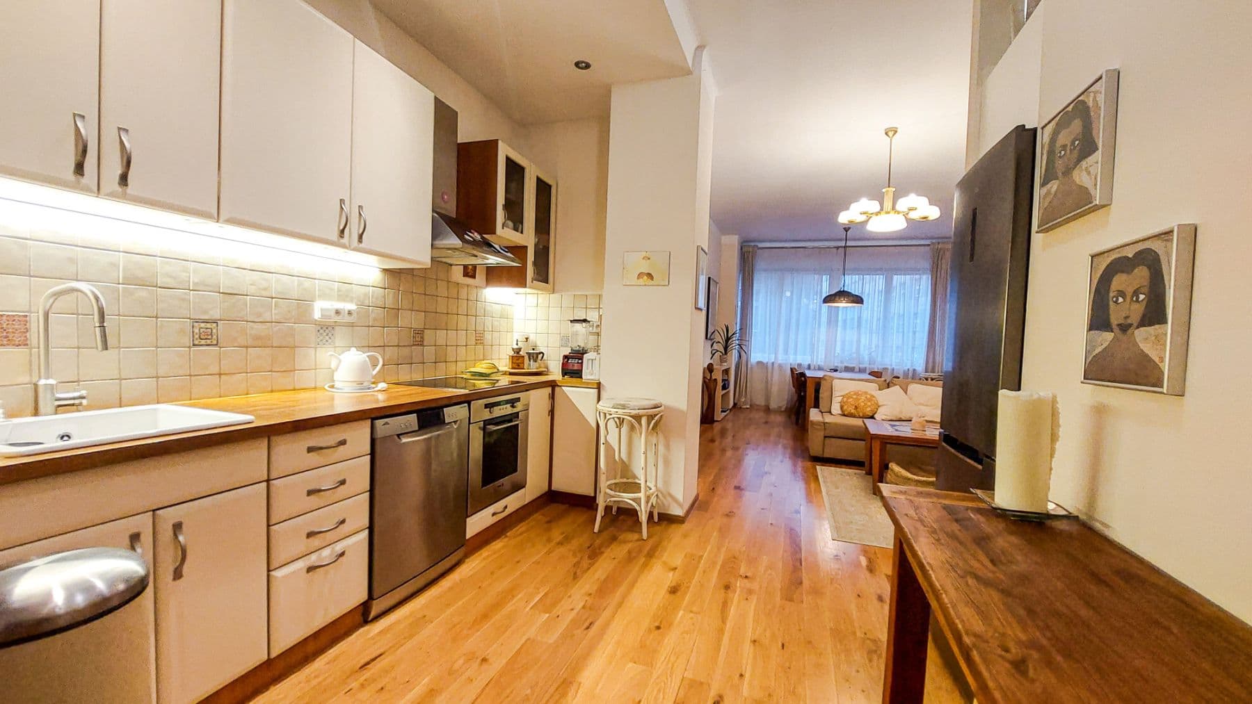 Prenájom bytu 80 m², Janovského, Praha, Praha Prenájom bytu 80 m², Janovského, Praha, Praha