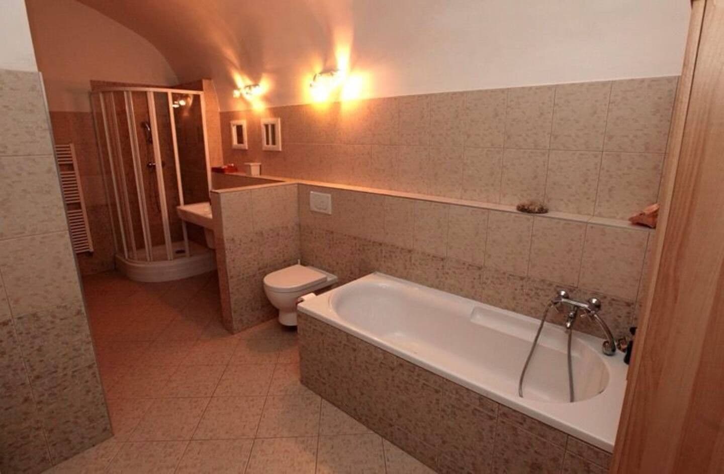 Prenájom bytu 130 m², Mostecká, Praha, Praha Prenájom bytu 130 m², Mostecká, Praha, Praha